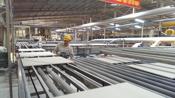 Các nhà máy sản xuất gạch, đá có nhiều bụi và bụi mịn