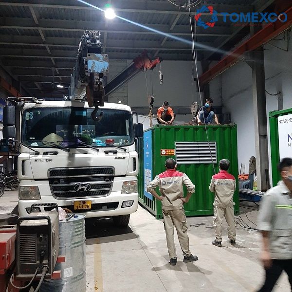 Tomexco bàn giao 2 container tạo ô xy