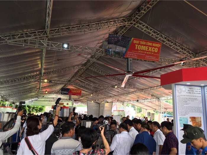 Sản phẩm quạt Tomexco được trưng bày