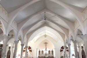 Dịch vụ lắp dặt quạt trần cánh dài Tomexco cho nhà thờ Giáo xứ