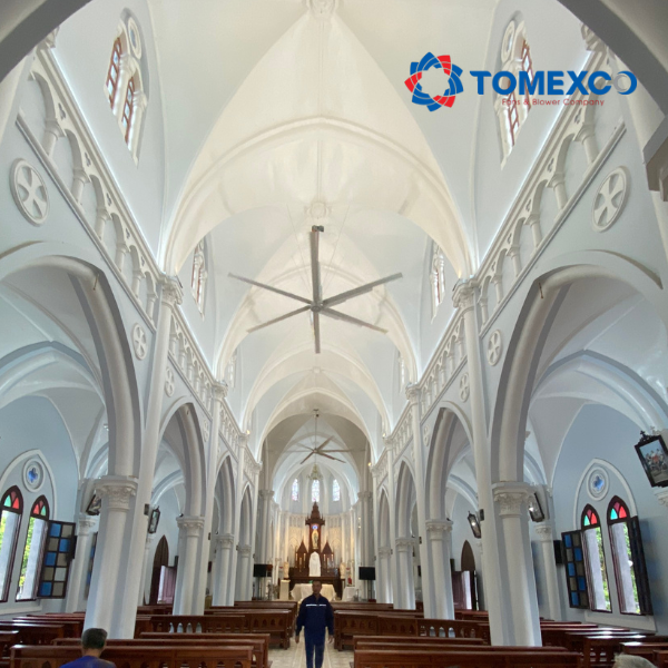 quạt hvls phù hợp với kiến trúc và trang trí