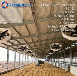 Tomexco lắp đặt quạt hút chuồng gà công nghiệp